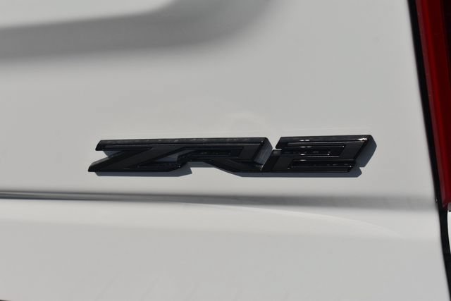 New 2026 Chevrolet Silverado 1500 ZR2 w/ Dark Appearance Package AWD/4WD image 22