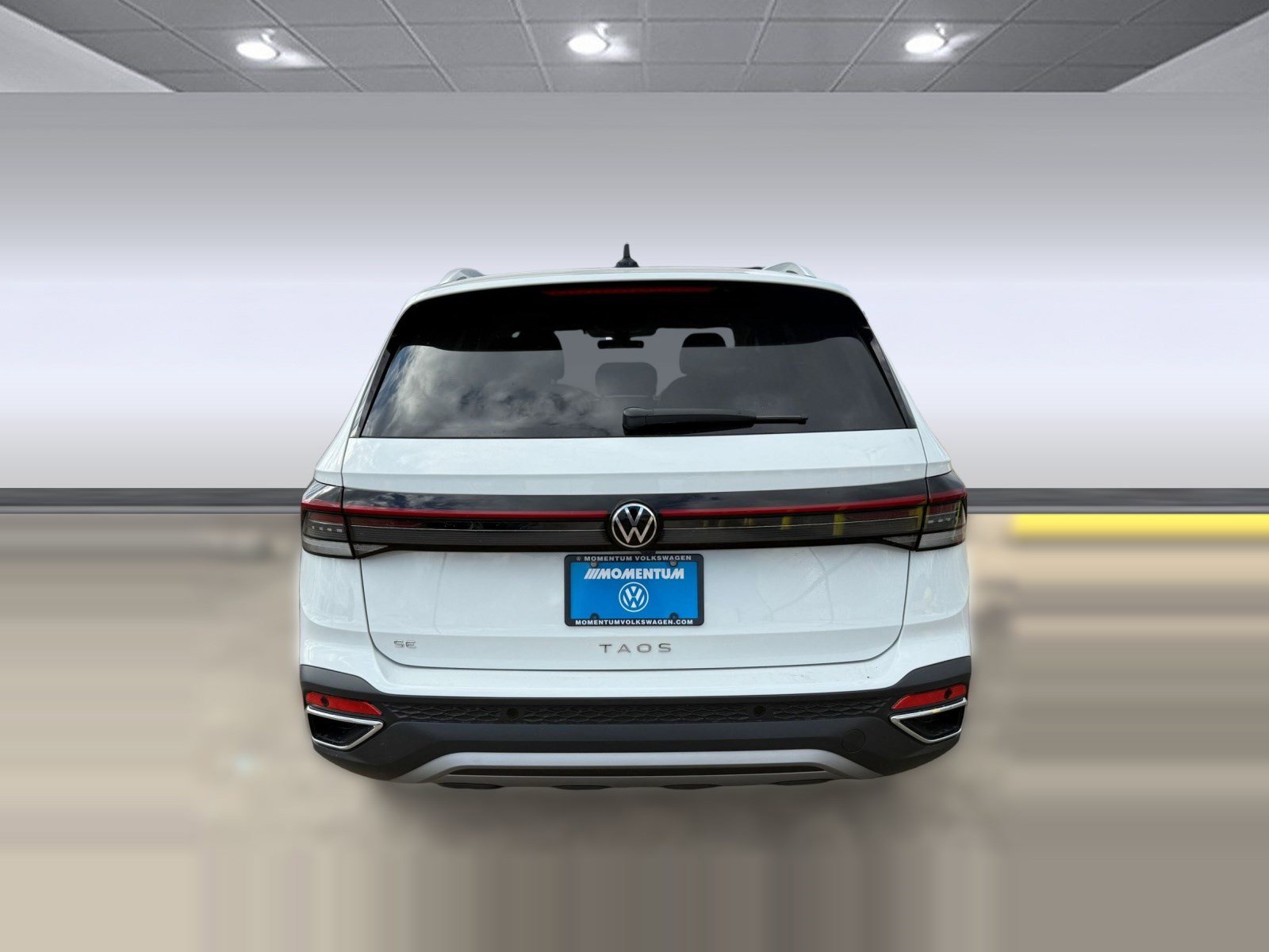 New 2026 Volkswagen Taos SE image 10