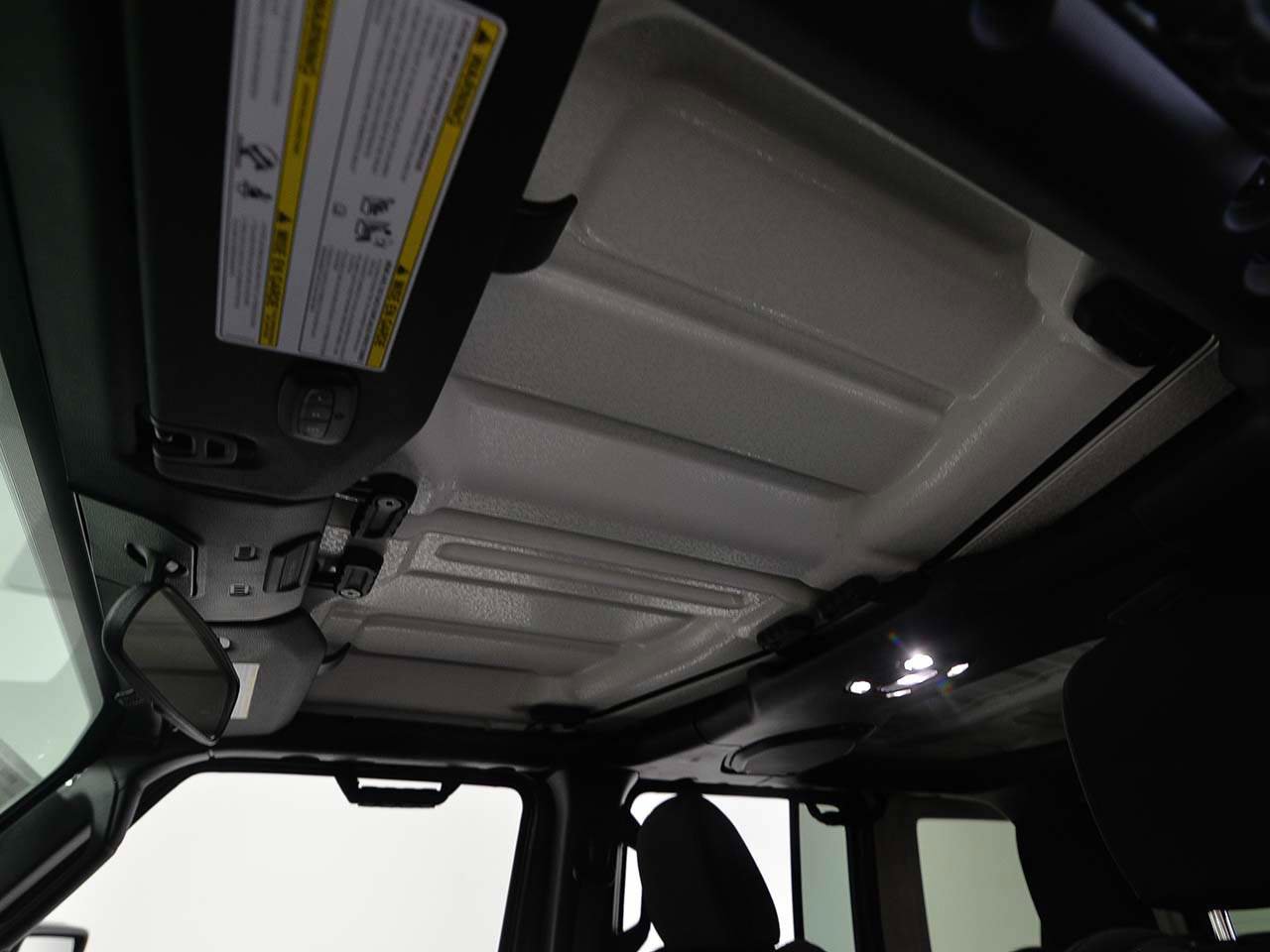 Used 2021 Jeep Wrangler Unlimited Rubicon w/ Cold Weather Group image 8