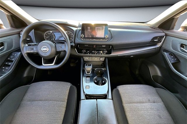 Certified 2023 Nissan Rogue SV image 7