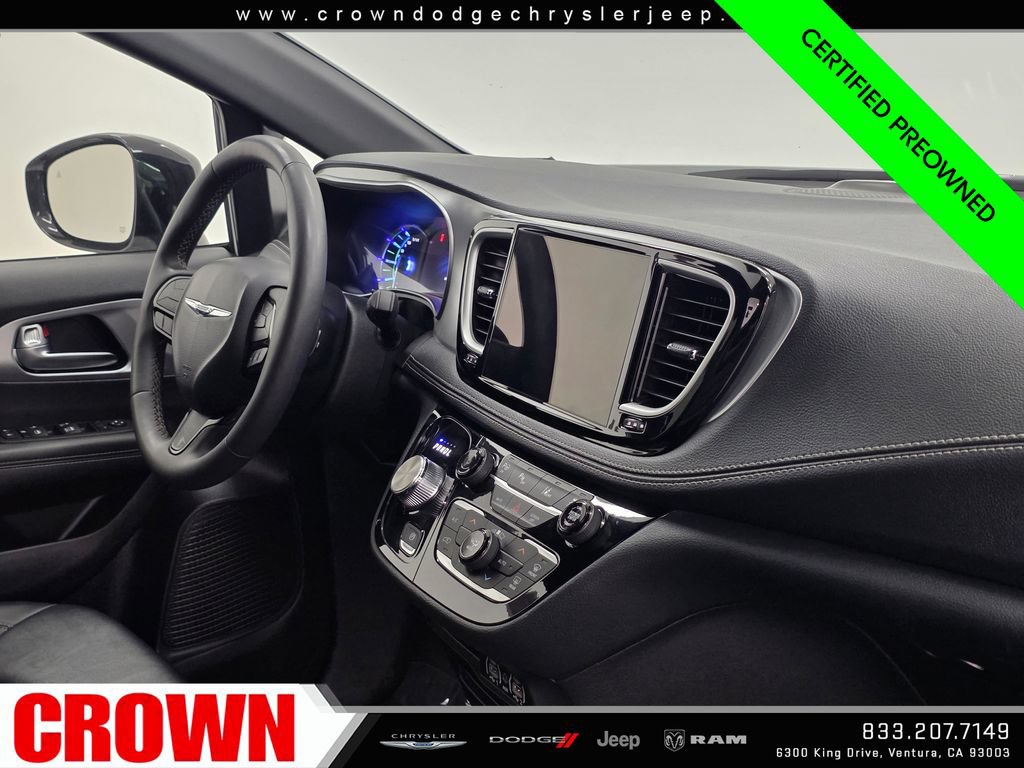 Certified 2024 Chrysler Pacifica Limited FWD image 12