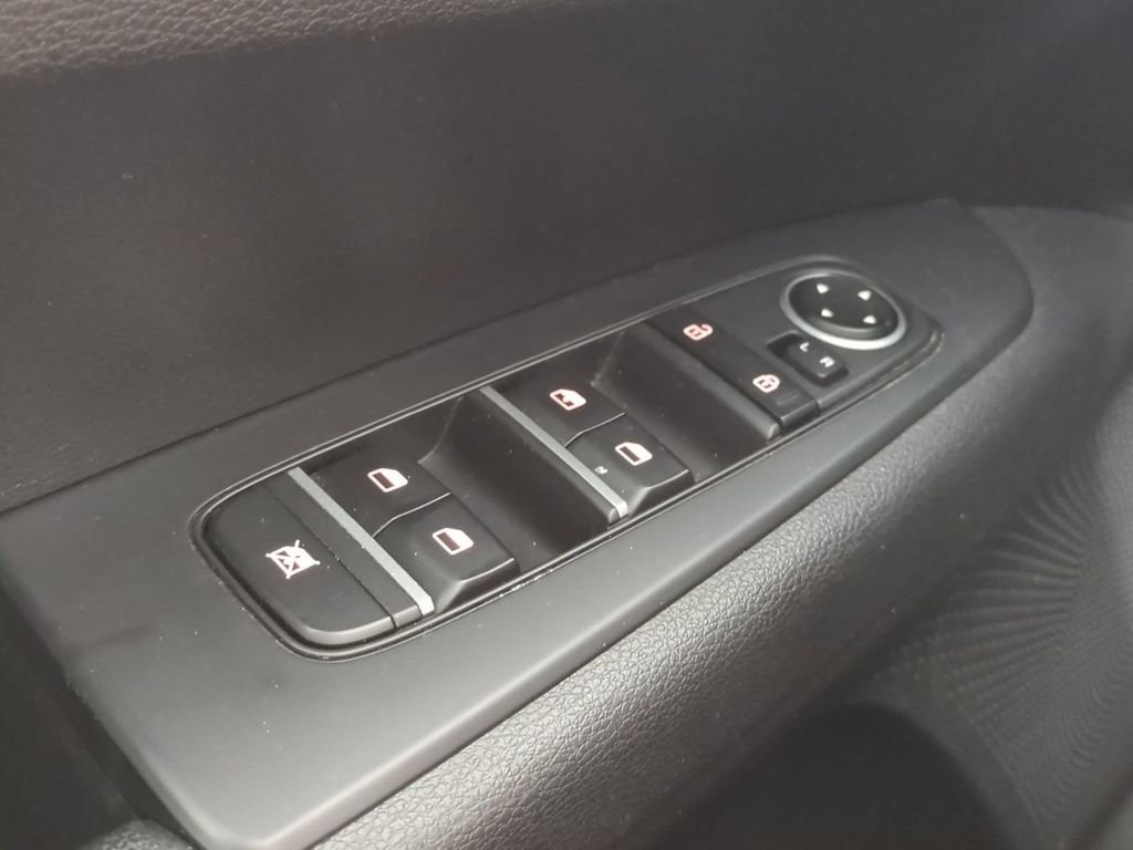 Used 2023 Kia Forte LXS FWD image 25
