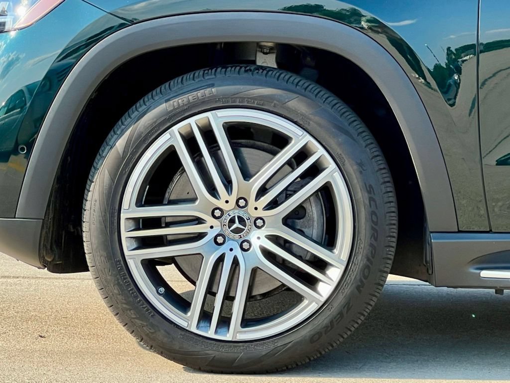 Certified 2025 Mercedes-Benz GLS 450 4MATIC image 14