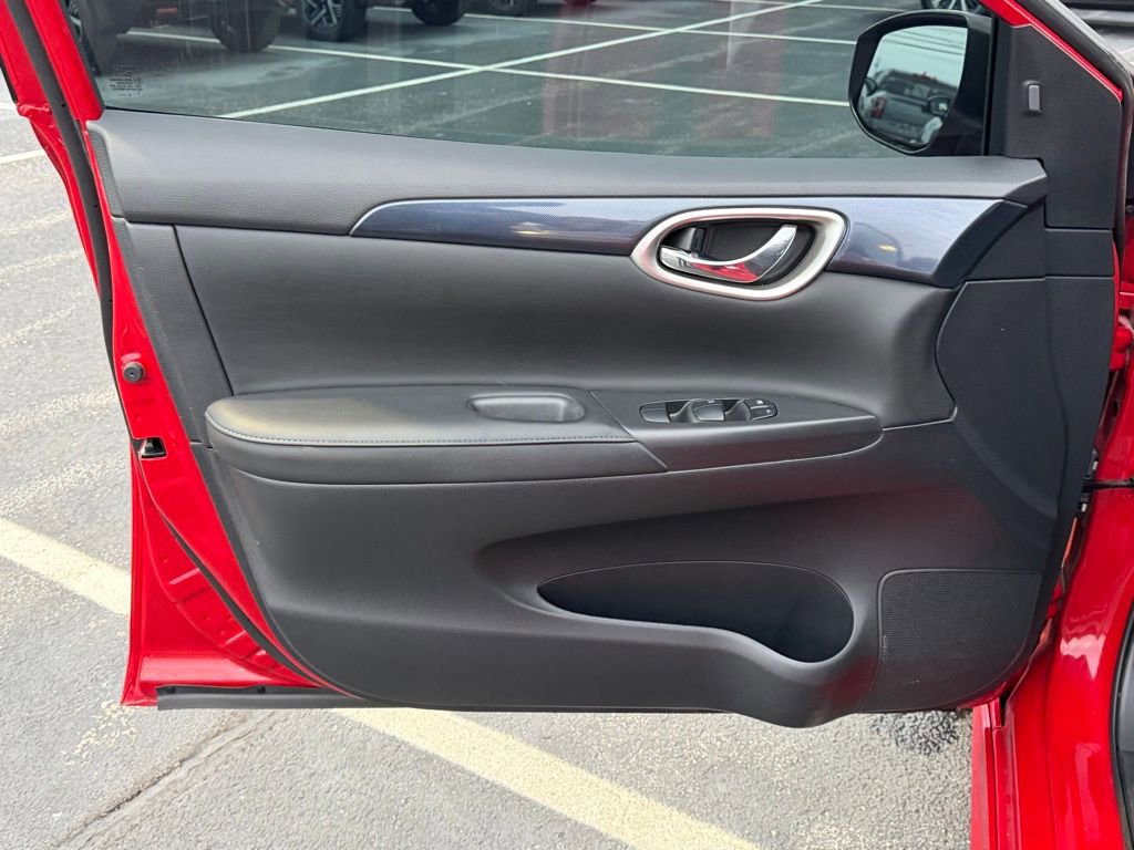 Used 2019 Nissan Sentra SR w/ Premium Package (SR) image 14