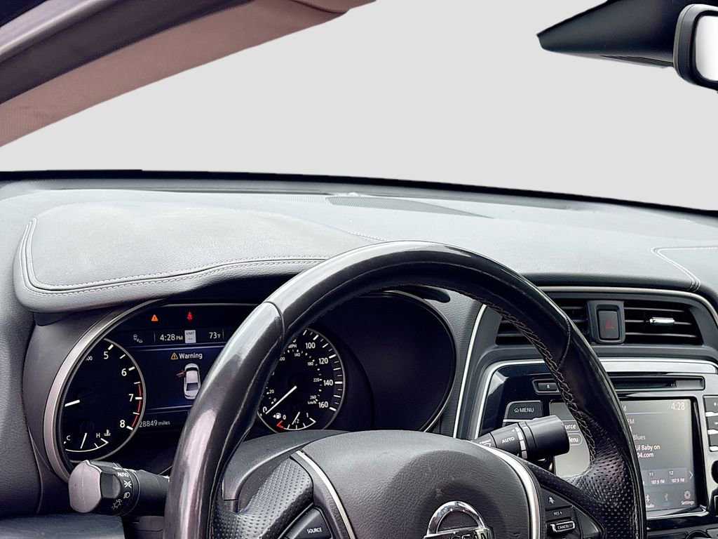 Used 2023 Nissan Maxima Platinum w/ Sport Mat Group FWD image 9