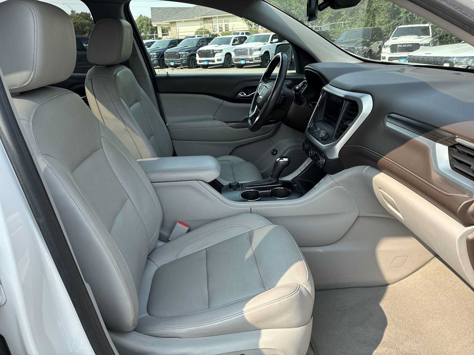 Used 2018 GMC Acadia SLT AWD/4WD image 27