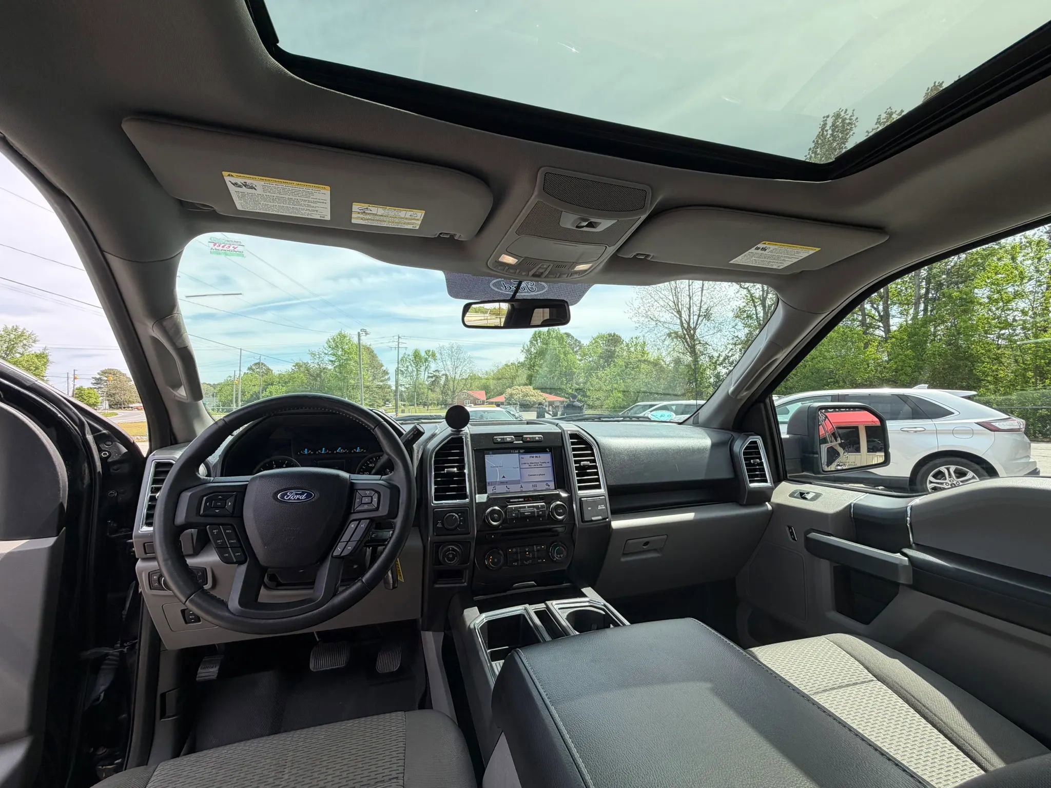 Used 2017 Ford F150 XLT w/ Equipment Group 302A Luxury image 34