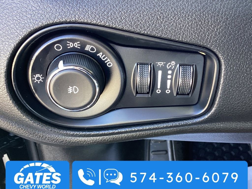 Used 2023 Jeep Renegade Altitude w/ Sun/Sound Group image 27