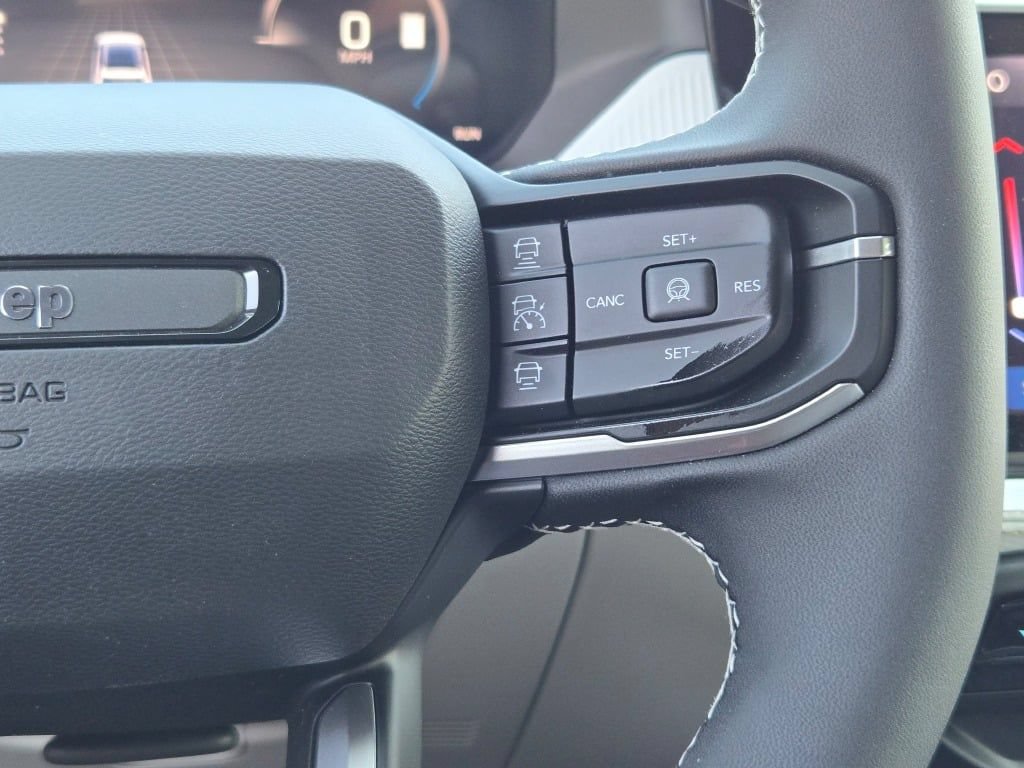 New 2026 Jeep Cherokee Overland w/ Advanced Pro Tech Group AWD/4WD image 37