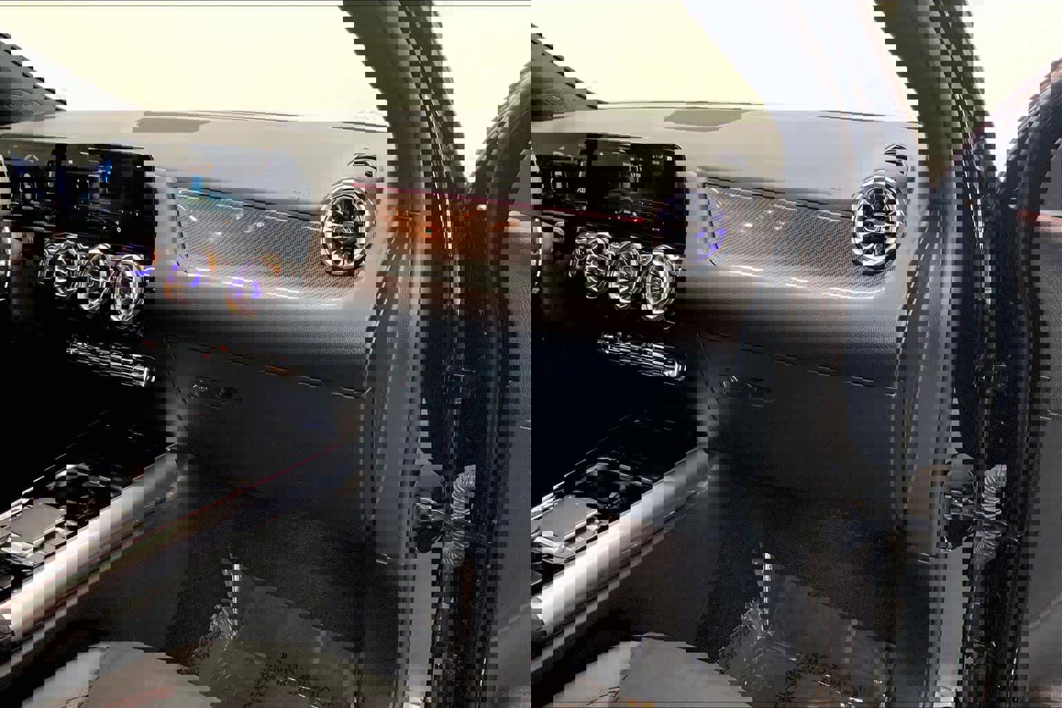 Certified 2022 Mercedes-Benz GLA 35 AMG 4MATIC image 27