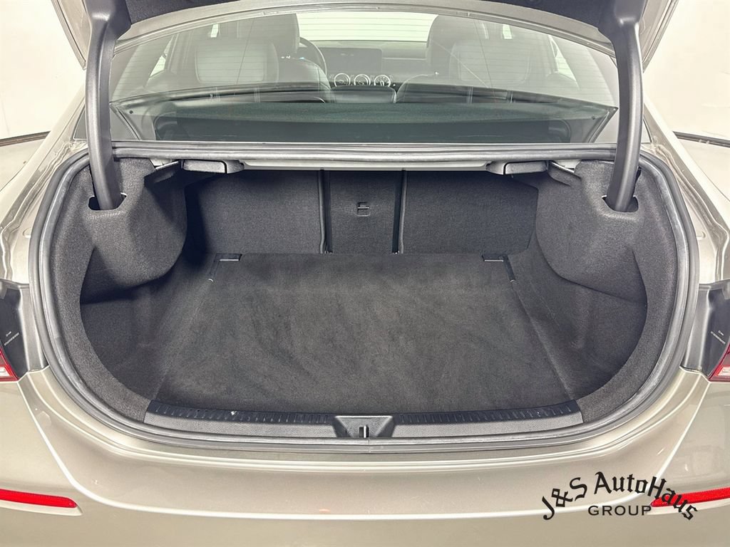 Used 2019 Mercedes-Benz A 220 w/ Premium Package image 34