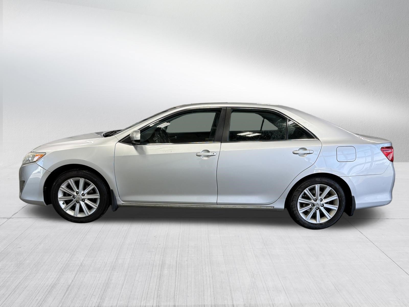 Used 2013 Toyota Camry XLE FWD image 8