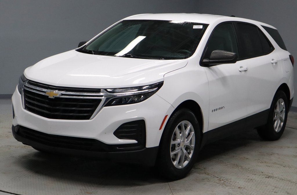 Used 2022 Chevrolet Equinox LS w/ LS Convenience Package image 6