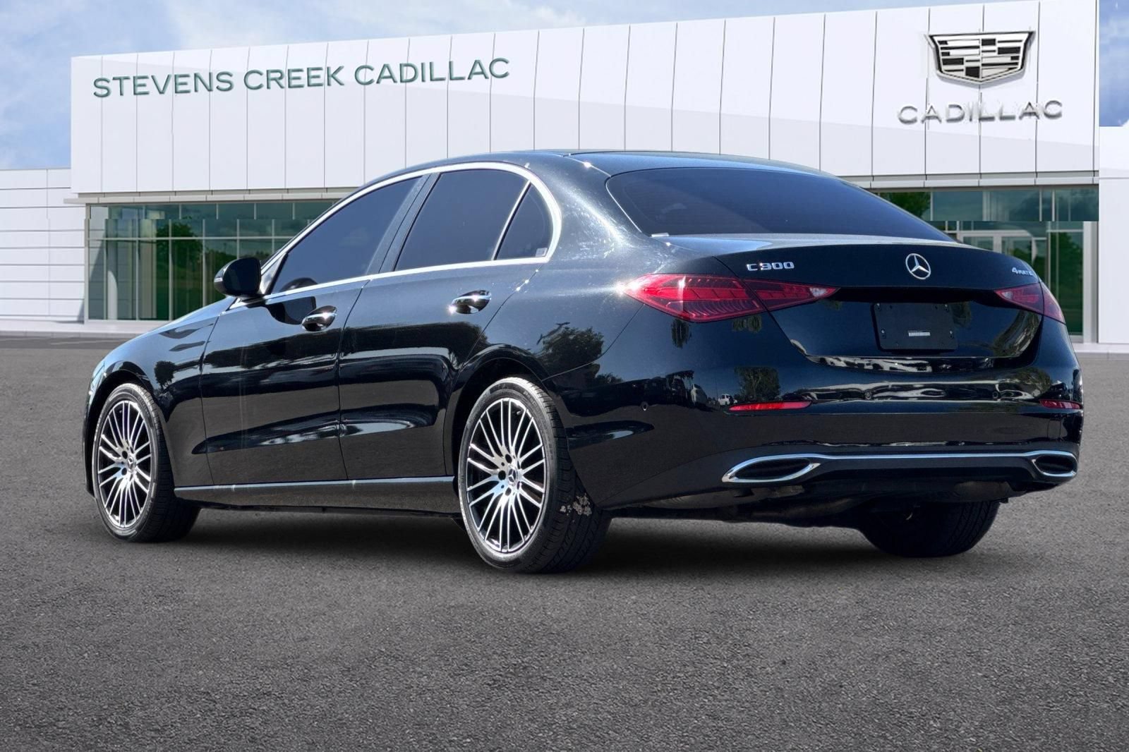 Used 2024 Mercedes-Benz C 300 4MATIC Sedan image 5