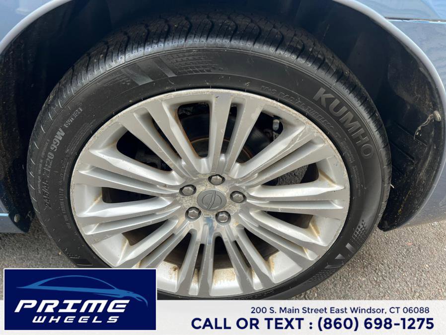 Used 2011 Chrysler 300 Limited image 20