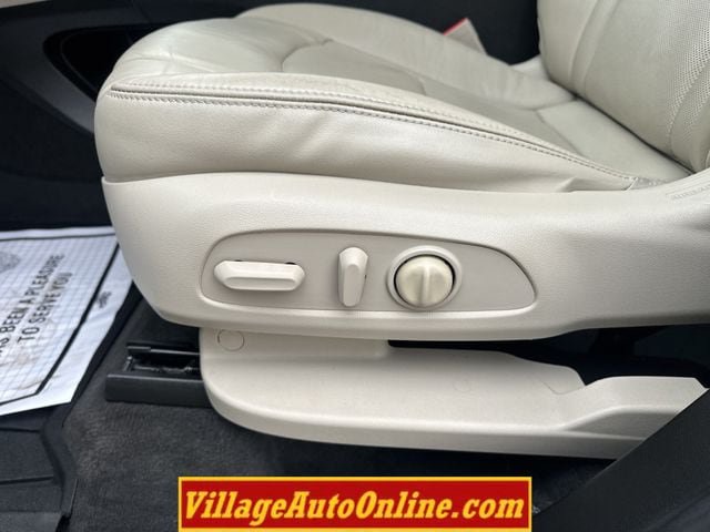 Used 2019 Buick Enclave Premium w/ Experience Buick Package AWD/4WD image 16