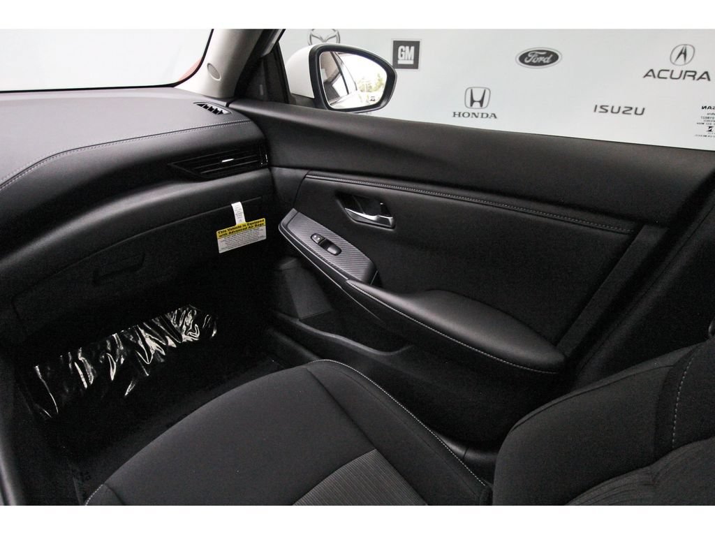Used 2025 Nissan Sentra SV w/ All-Weather Package FWD image 8