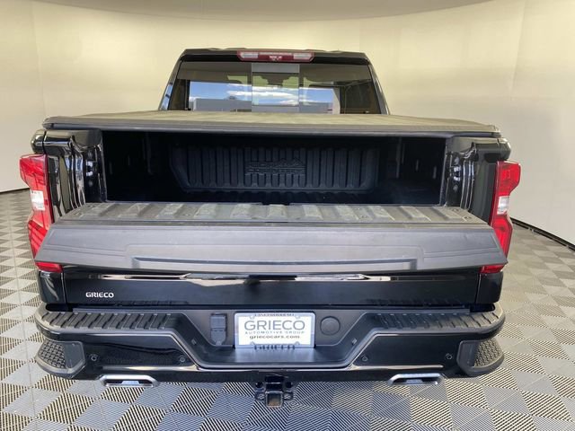 Used 2022 Chevrolet Silverado 1500 High Country w/ Technology Package AWD/4WD image 8