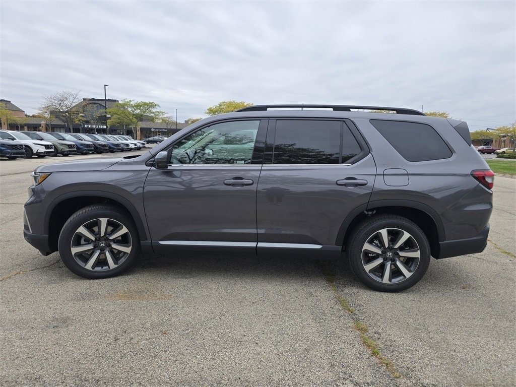 New 2025 Honda Pilot Touring image 18