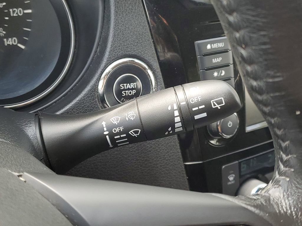 Used 2019 Nissan Rogue SV w/ Premium Package AWD/4WD image 17