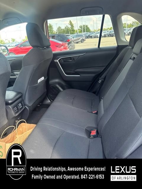 Used 2019 Toyota RAV4 LE w/ Carpet Mat Package AWD/4WD image 6