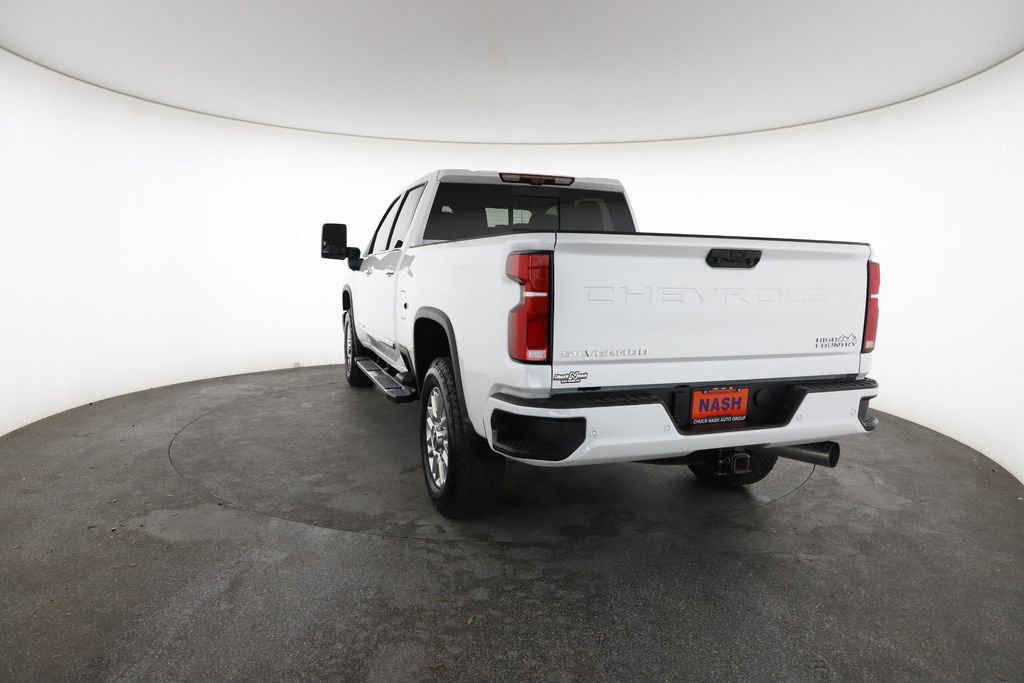 Certified 2025 Chevrolet Silverado 2500 High Country w/ Technology Package AWD/4WD image 10