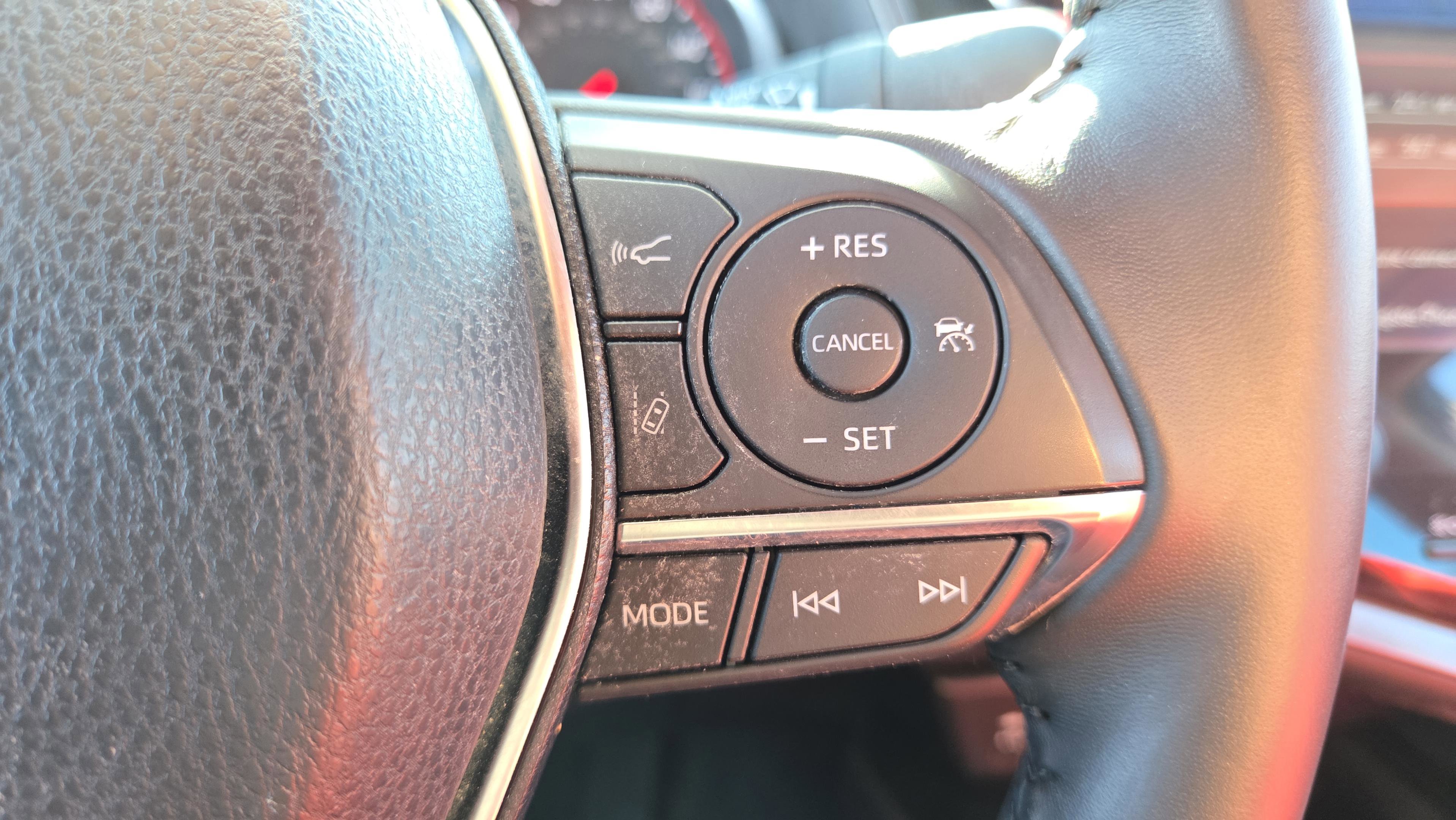 Used 2018 Toyota Camry XSE image 26