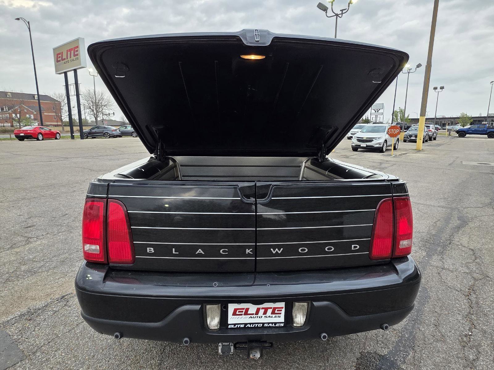 Used 2002 Lincoln Blackwood image 6