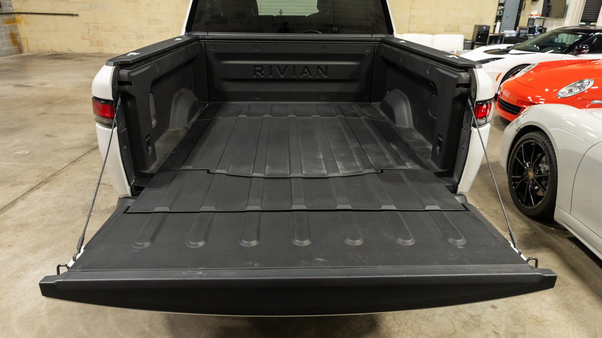 Used 2022 Rivian R1T Adventure AWD/4WD image 68