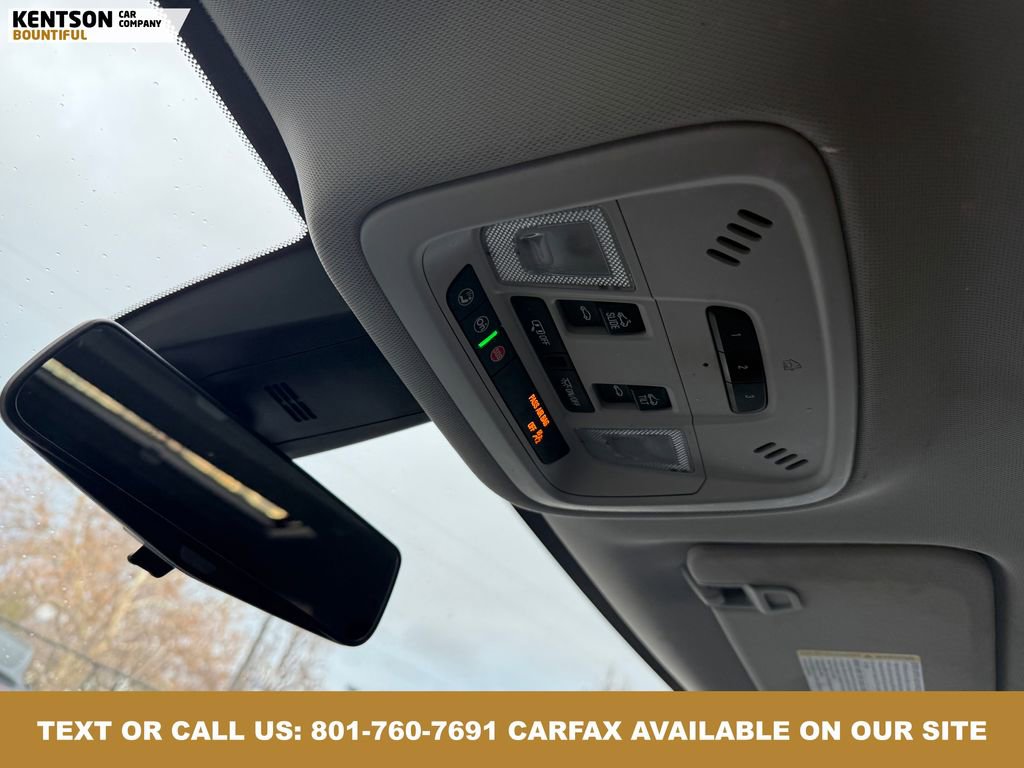 Used 2021 Chevrolet Traverse Premier w/ Redline Edition image 31