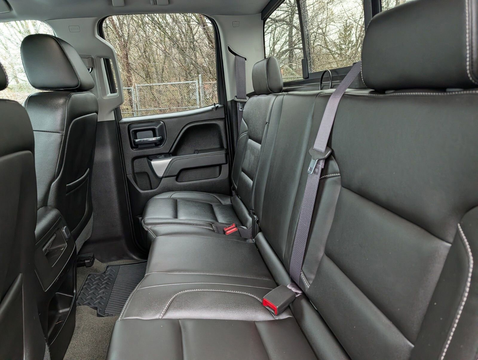 Used 2015 Chevrolet Silverado 2500 LTZ w/ LTZ Plus Package image 23