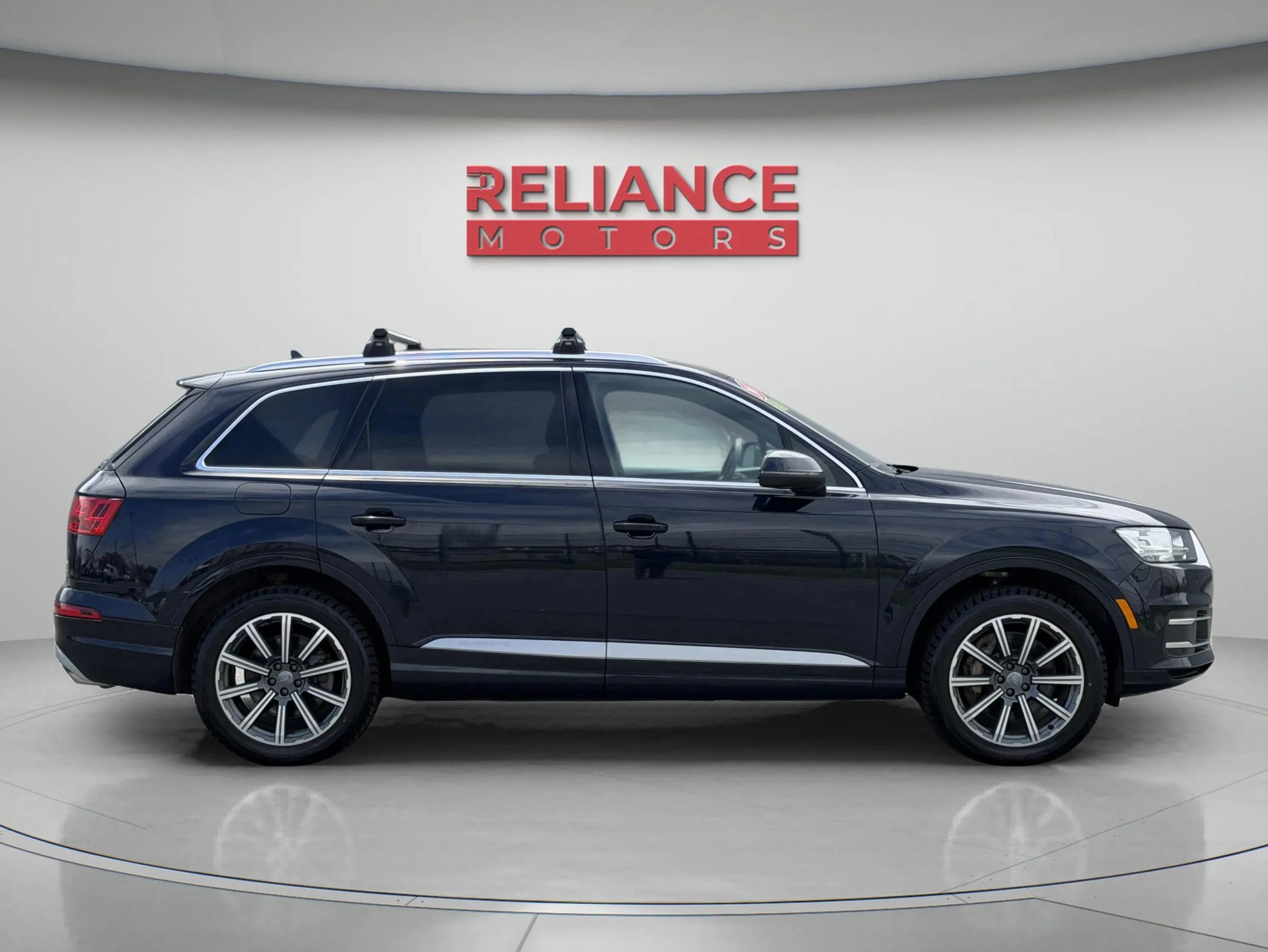 Used 2017 Audi Q7 3.0T Premium Plus w/ Premium Plus Package AWD/4WD image 11
