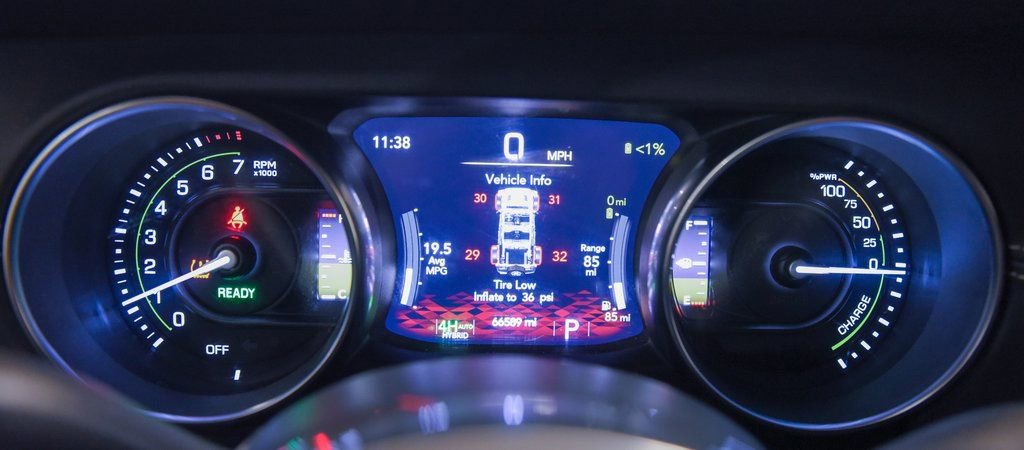 Used 2022 Jeep Wrangler Unlimited Sahara w/ Safety Group image 24