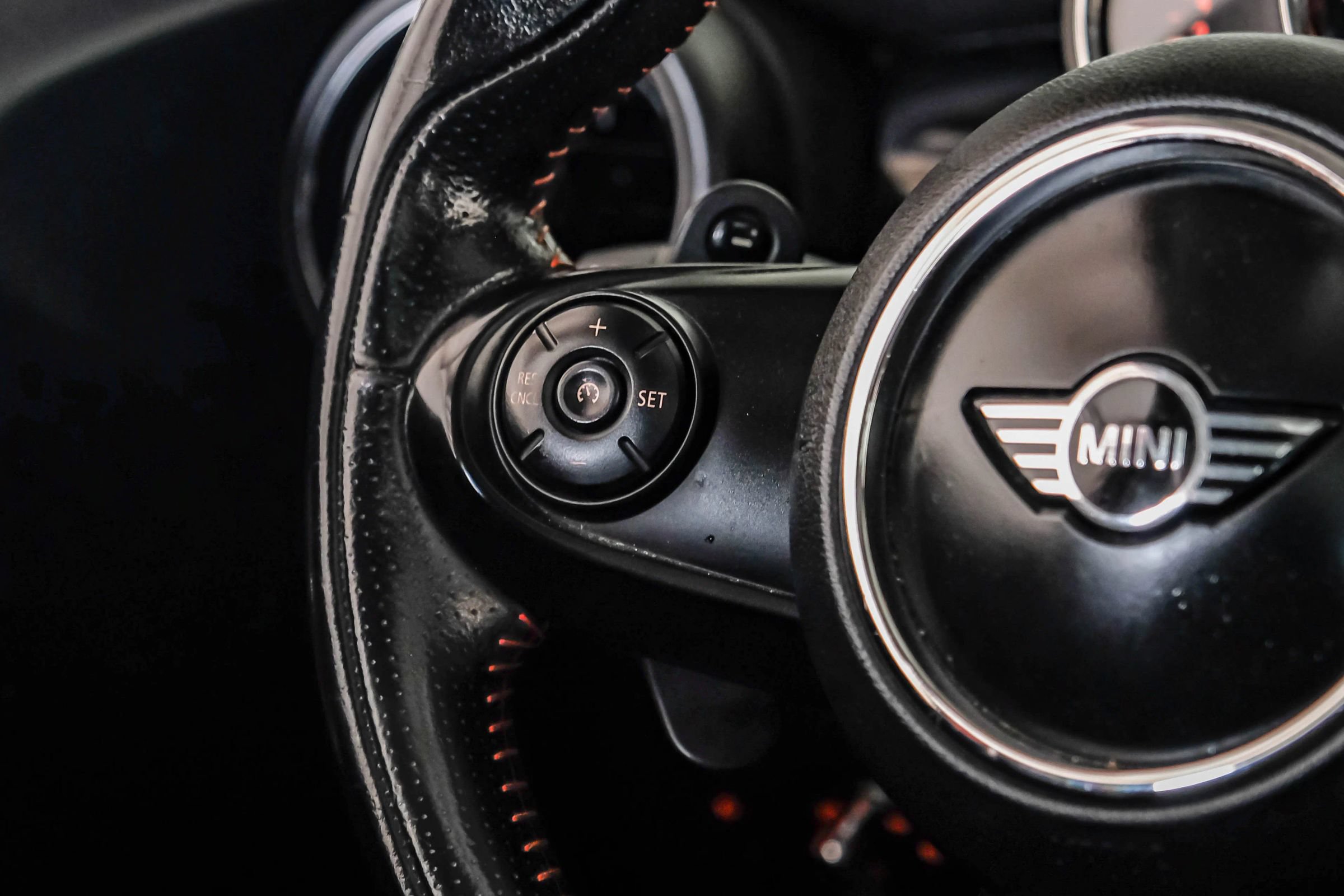 Used 2019 MINI Cooper S w/ Premium Package FWD image 17