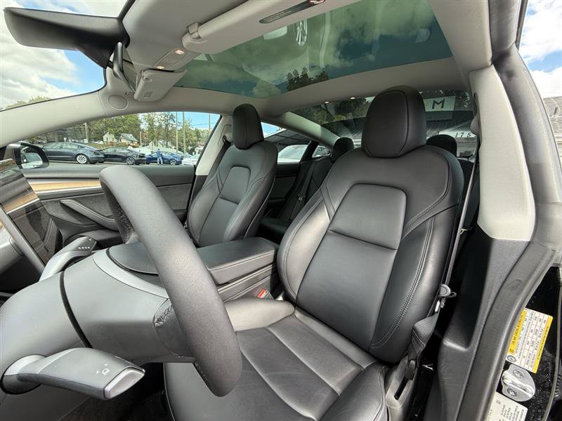 Used 2022 Tesla Model 3 Long Range AWD/4WD image 9