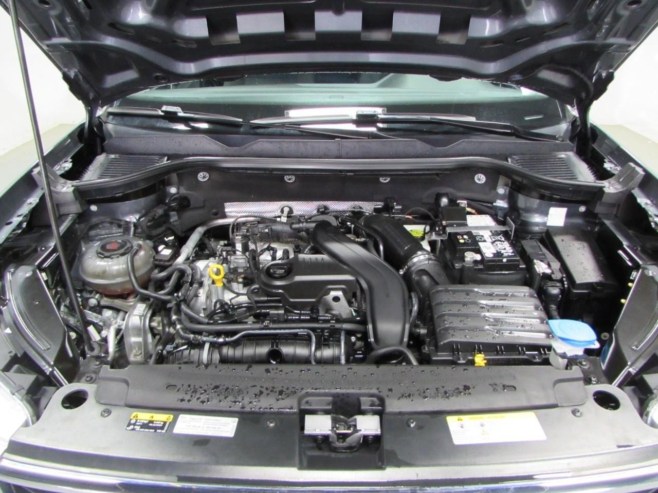 Used 2024 Volkswagen Taos SE AWD/4WD image 10