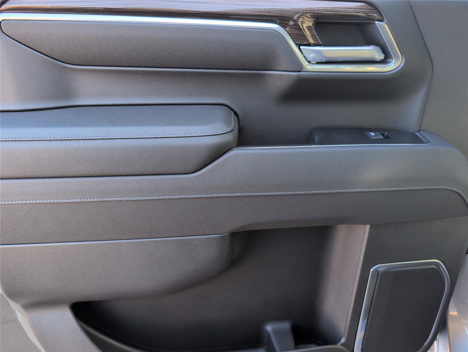 New 2026 Chevrolet Silverado 1500 RST AWD/4WD image 32