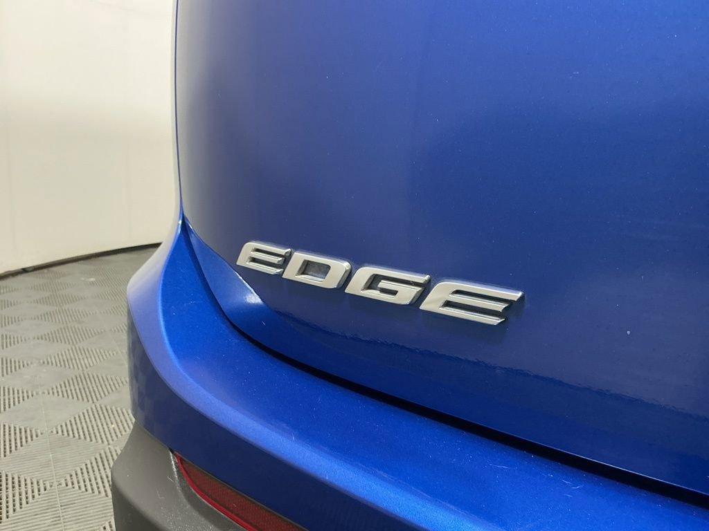 Used 2018 Ford Edge SEL w/ Equipment Group 201A image 32