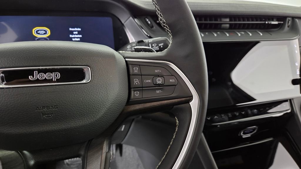 New 2026 Jeep Grand Cherokee Limited image 17