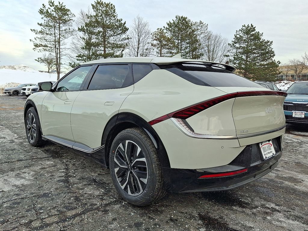 Certified 2022 Kia EV6 Wind image 14