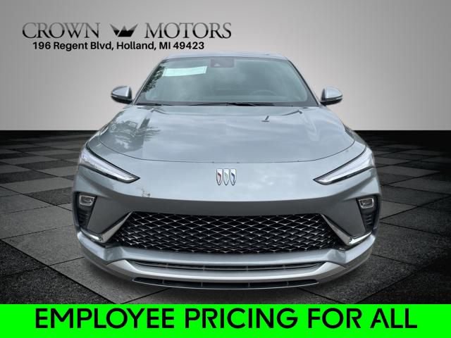 New 2025 Buick Envista Avenir image 2