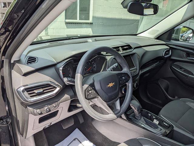 Used 2023 Chevrolet TrailBlazer LT AWD/4WD image 9