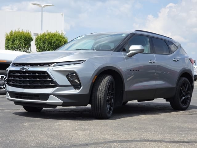 Used 2023 Chevrolet Blazer LT w/ Convenience Package FWD image 11