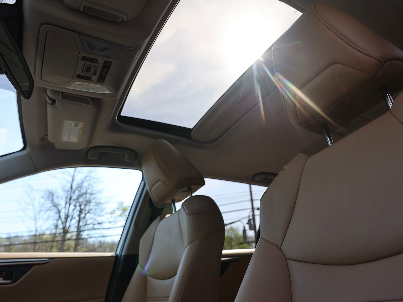 Used 2019 Toyota RAV4 XLE Premium w/ Cold Weather Package image 21