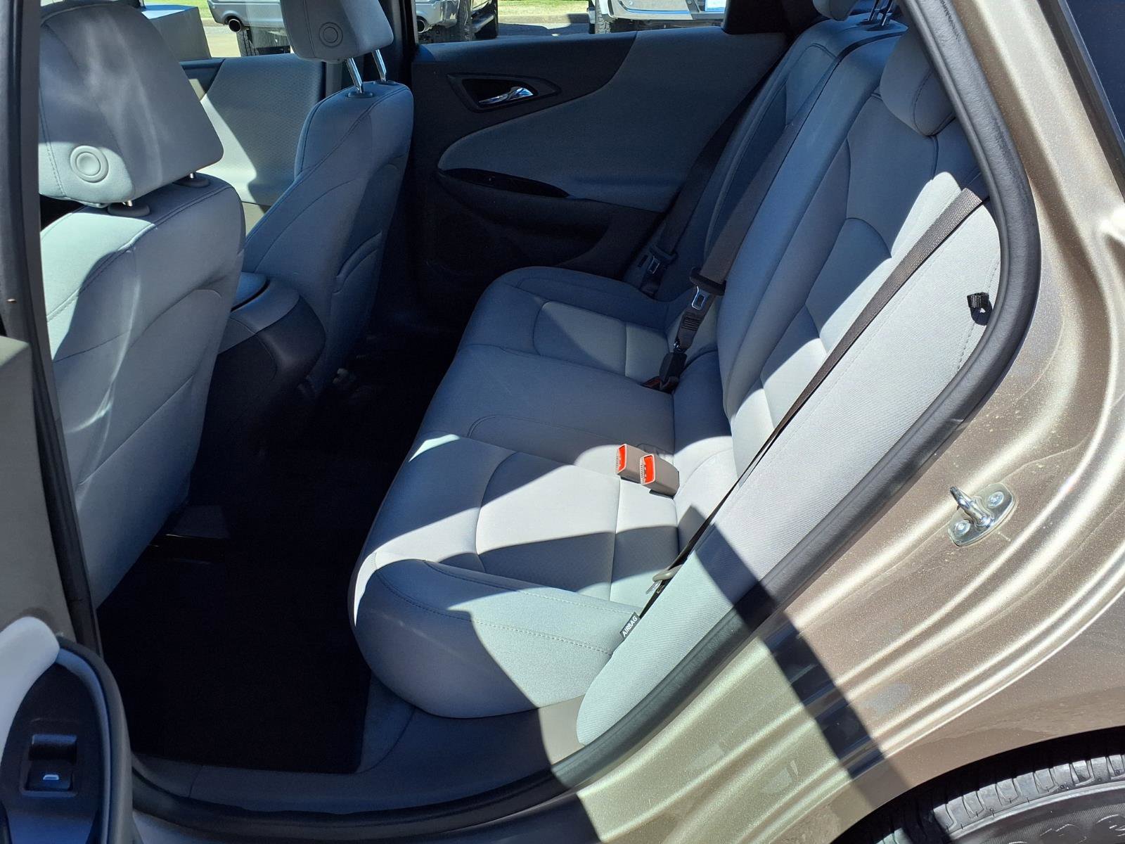 Used 2025 Chevrolet Malibu LS FWD image 16