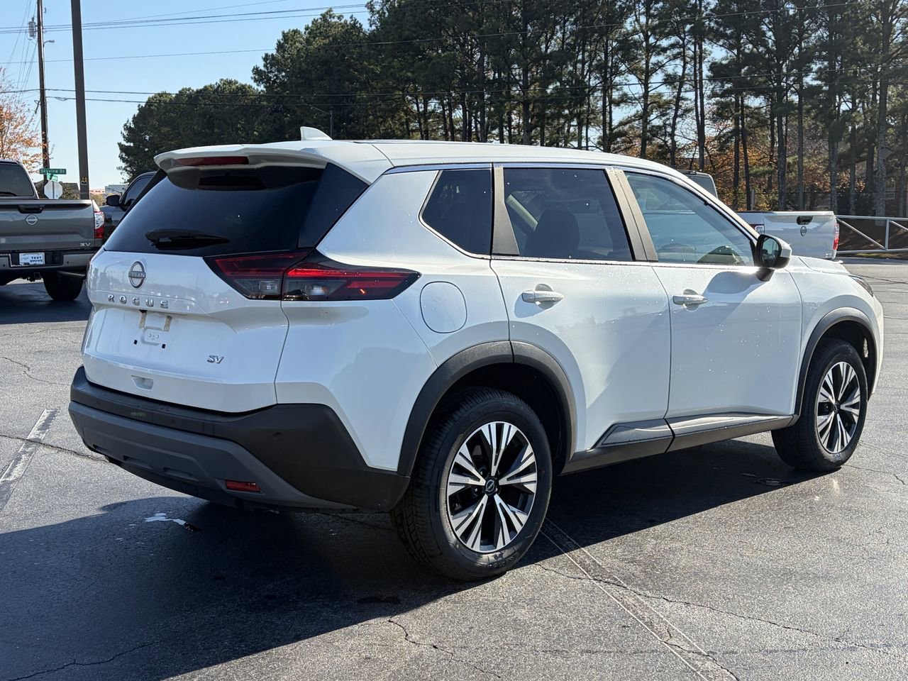 Certified 2023 Nissan Rogue SV image 5
