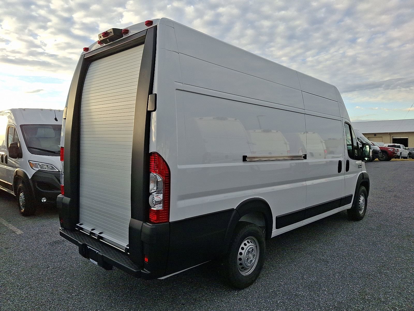 New 2025 RAM ProMaster 3500 w/ Roll-Up Rear Door Package image 4