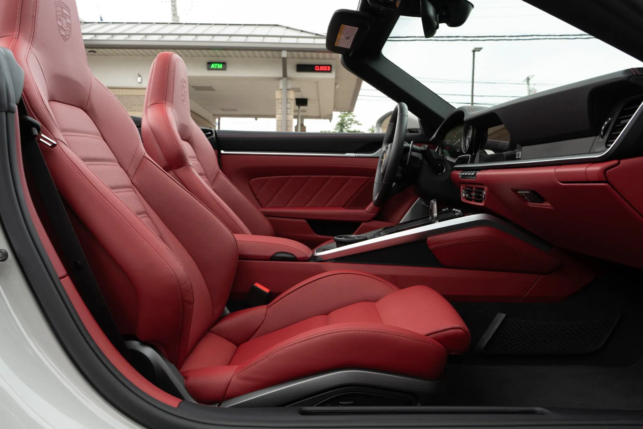 Used 2024 Porsche 911 Cabriolet AWD/4WD image 78