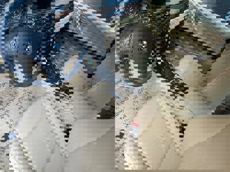 Used 2011 BMW 328i xDrive Sedan image 17