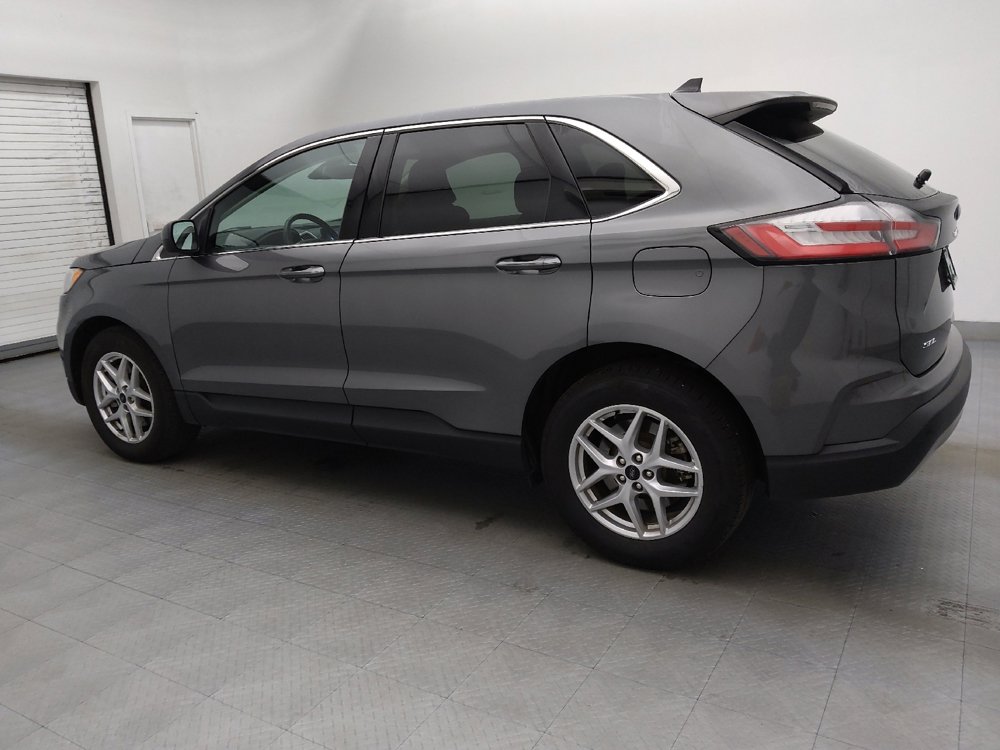Used 2024 Ford Edge SEL image 3